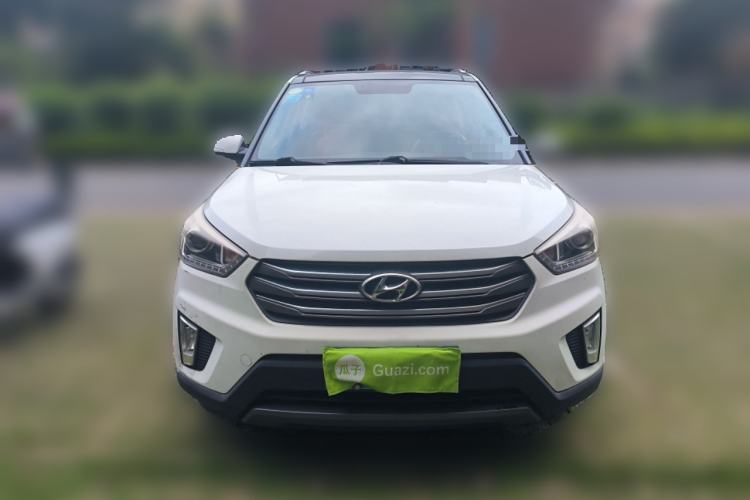 Used Hyundai ix25 2015 1.6L Automatic Two-Wheel-Drive Deluxe DLX Model Front