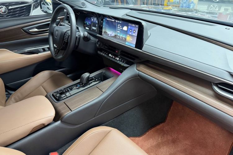 Used Toyota Crown 2024 2.5L Ultimate Edition