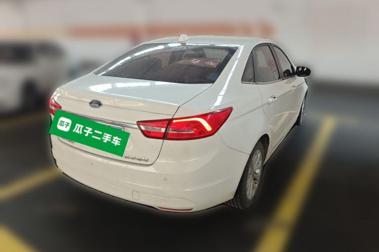 Used Ford Escort 2015 1.5L Manual Fashion Edition