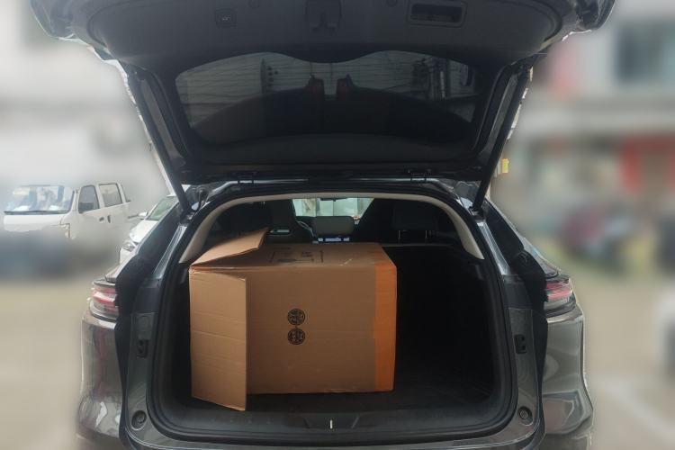 Used CHANGAN UNI-K iDD 2023 Smart Electric iDD 1.5T 135km Smart Leading Model Trunk