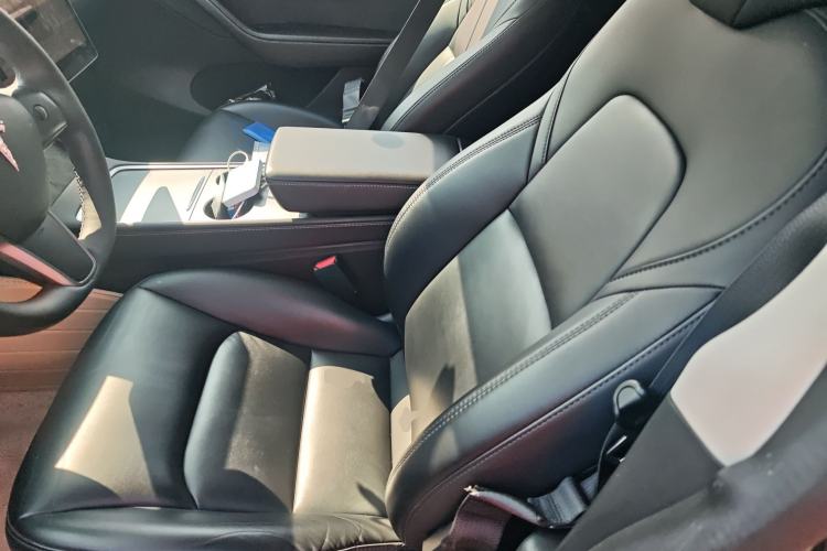 Used Tesla Model Y 2022 Rear-Wheel-Drive Version