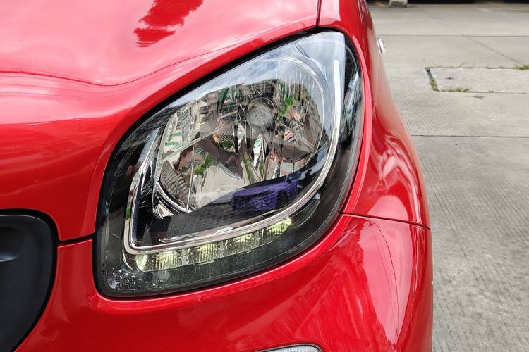 Used smart forfour 2018 1.0L 52 kW Dynamic Edition