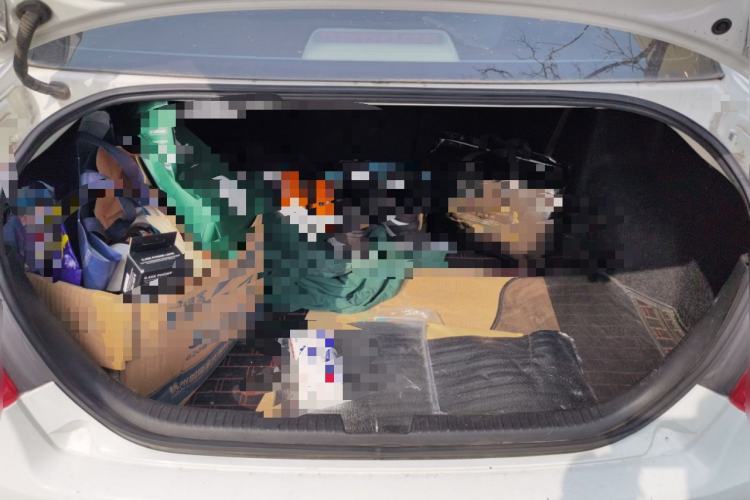 Used Bestune B50 2013 1.6L automatic luxury version Trunk