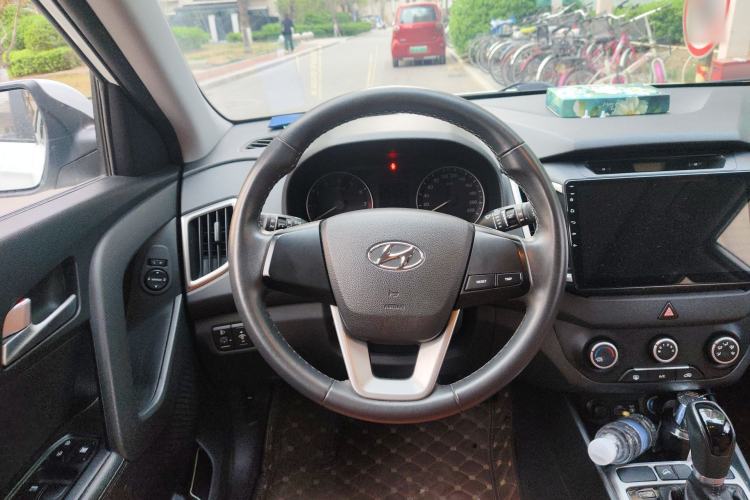 Used Hyundai ix25 2015 1.6L Automatic Two-Wheel Drive Smart GLS Trim Steering Wheel