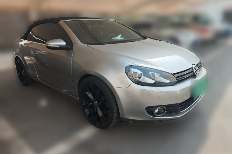 Used Volkswagen Golf 2012 1.4TSI Luxury Convertible Edition Front Right 45 Deg