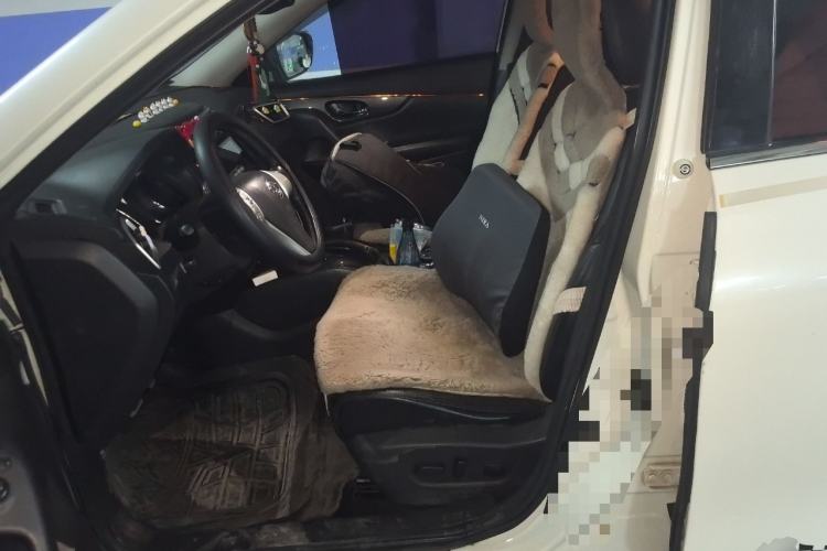 Used Nissan X-Trail 2014 2.5L CVT Luxury Edition 4WD
