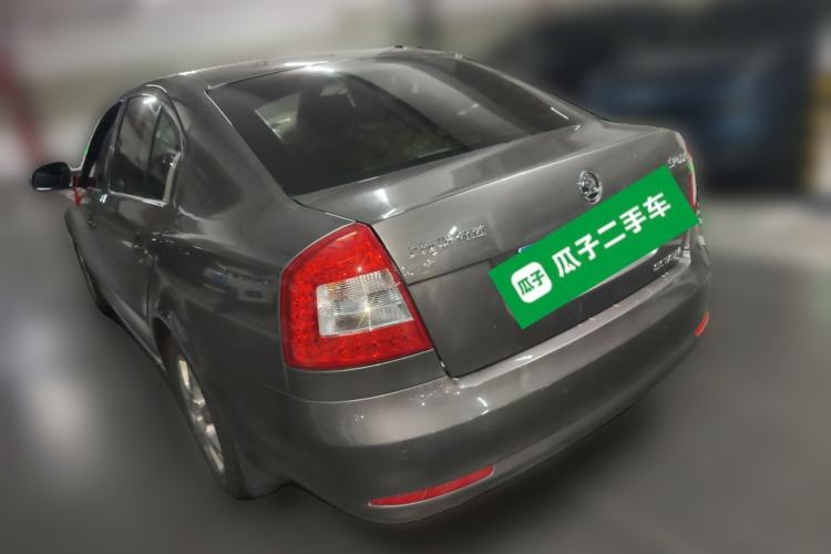 Used Skoda Octavia 2014 1.6L Automatic Yijie Edition Rear Left 45 Deg