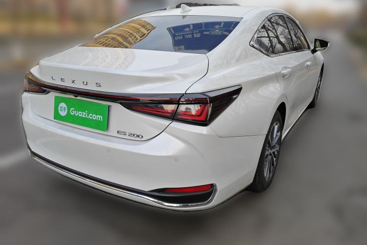 Used Lexus ES 2025 200 Premium Edition
