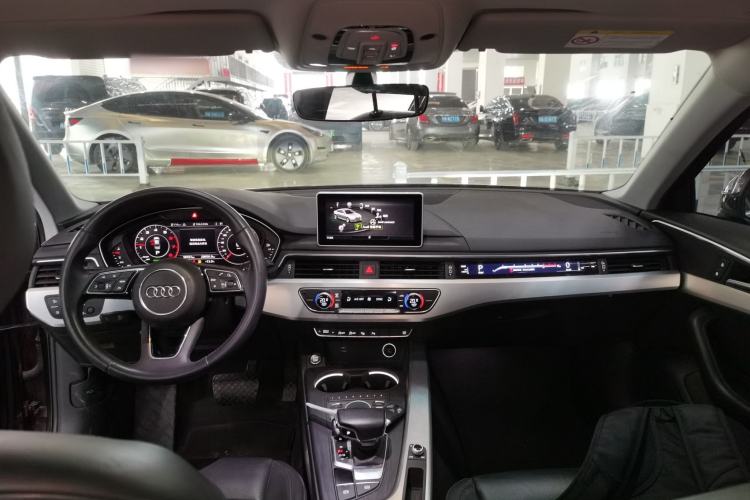 Used Audi A4L 2019 40 TFSI Fashion Edition China VI Emission Standard