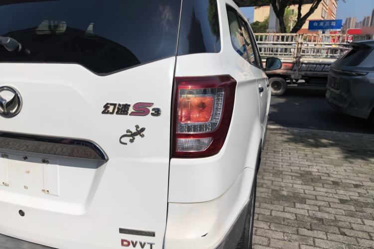 Used HYOSOW S3 2015 1.5L Luxury Model China V Standard Right Rear Taillight