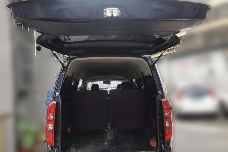 Used Jinbei Gold Hiace 2021 1.5L Passenger Van Travel Lion 7-Seater
