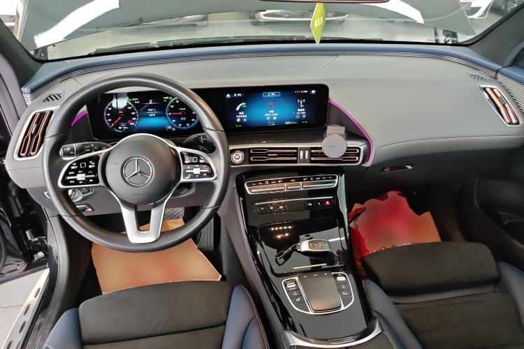 Used Mercedes-Benz EQC 2021 EQC 400 4MATIC Center Console