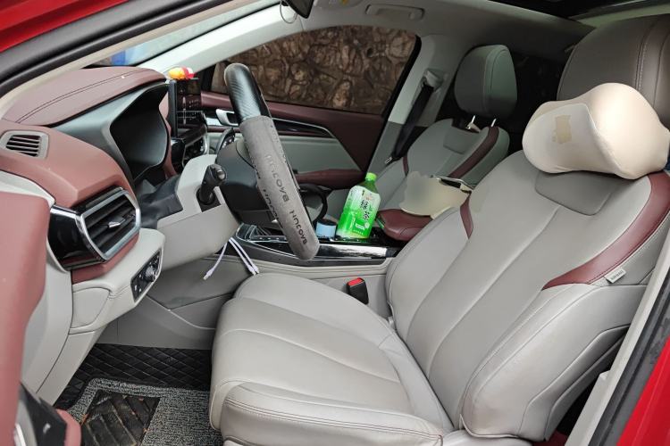 Used Baojun RS-5 2019 1.5T CVT Intelligent Driving Flagship Version China VI Emission Standard
