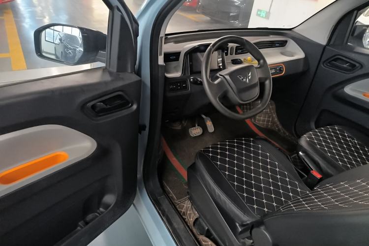Used Wuling Hongguang MINIEV 2020 Freedom Version Lithium Iron Phosphate Driver Seat