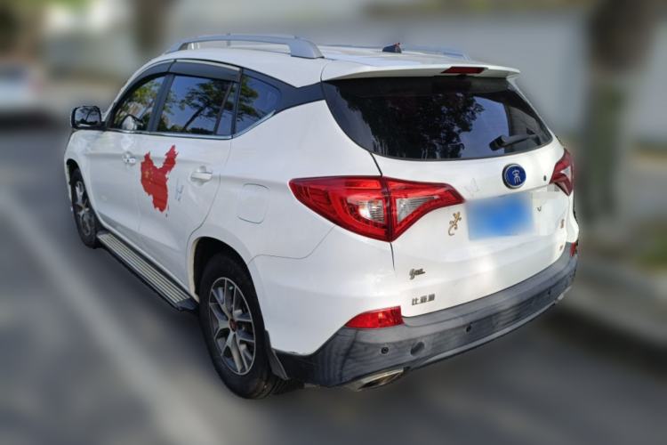 Used BYD Song 2017 Gaishi Upgrade Edition 1.5TI Manual Elite Model
