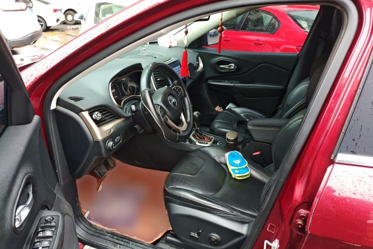 Used Jeep Cherokee 2016 2.4L Leading Edition