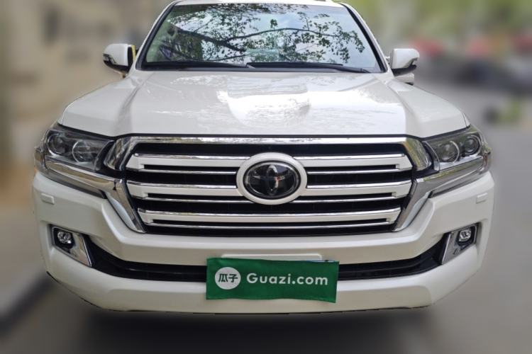 Used Toyota Land Cruiser  Front