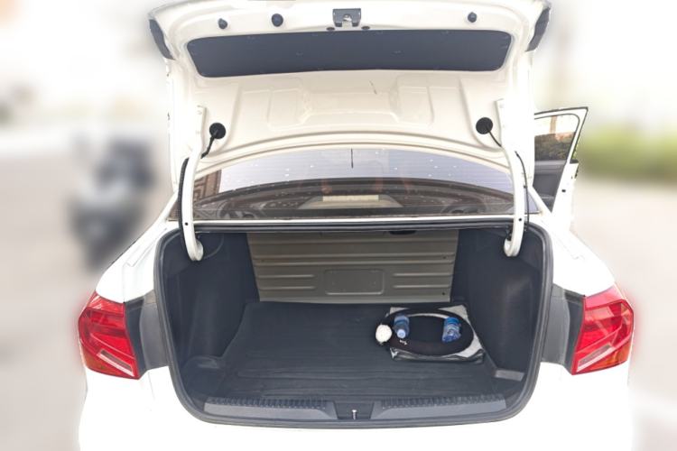 Used Volkswagen Jetta 2019 Dream Edition 1.5L Automatic Fashionable Version