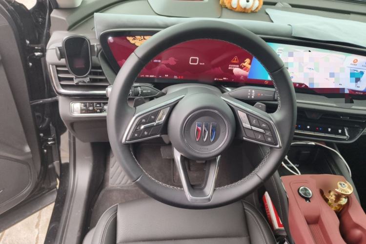 Used Buick Envision 2025 25T Entry-Grade Platinum Edition Steering Wheel