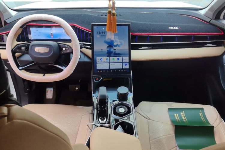 Used Geely Auto FX11 2023 1.5TD DCT Prestige Edition
