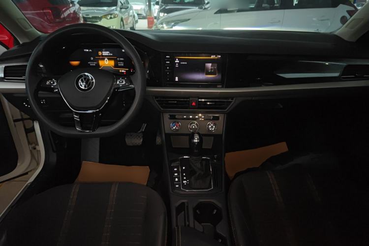 Used Volkswagen Lavida 2021 280TSI DSG Comfort Edition Center Console