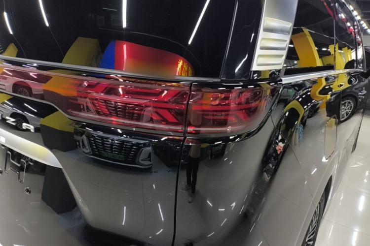 Used Denza D9 2022 DM-i 970 Four-Wheel Drive Prestige Model