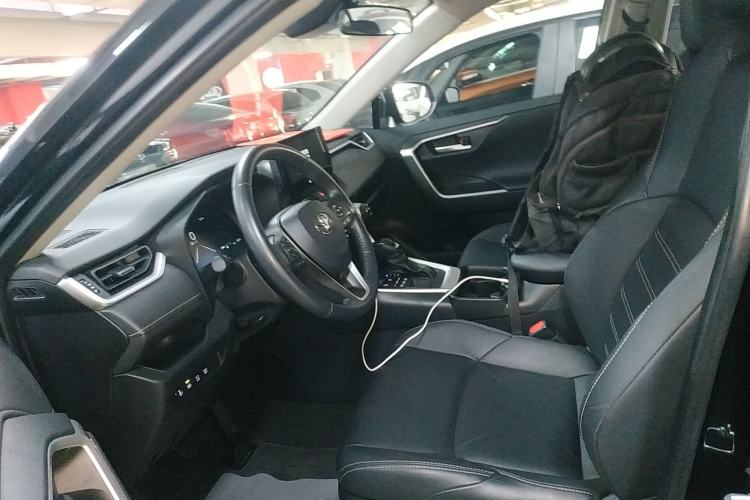 Used Toyota Wildlander 2023 2.0L CVT Four-Wheel Drive Luxury PLUS Edition
