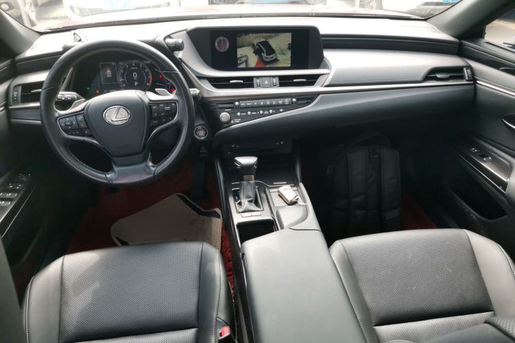 Used Lexus ES 2020 200 Excellence Edition
