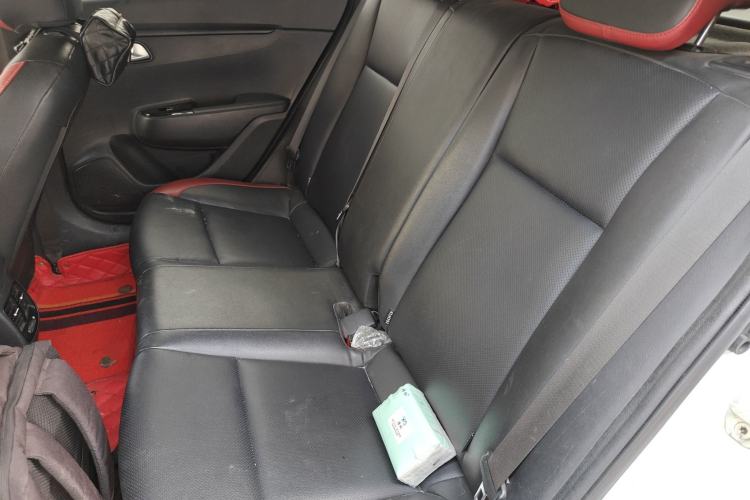 Used Kia KX Cross 2017 1.4L AT GLS