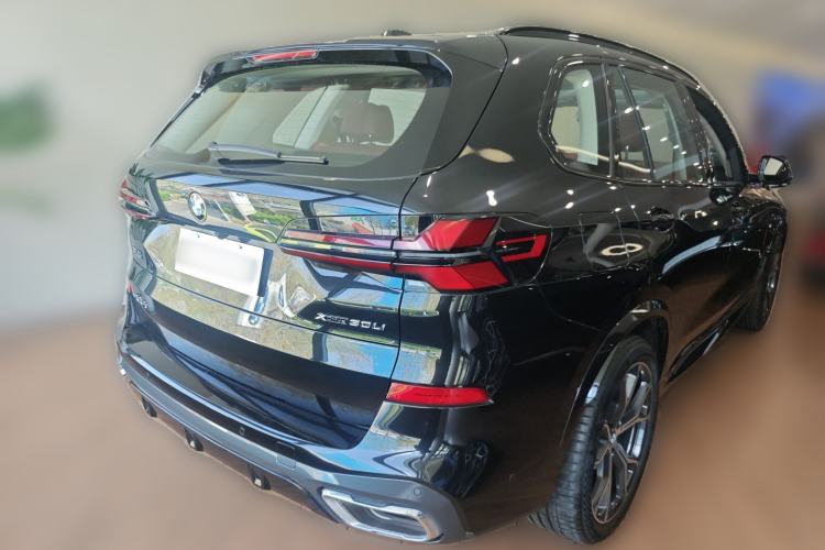 Used BMW X5 2025 Model, xDrive 30Li Prestige M Sport Night Package Rear Right 45 Deg