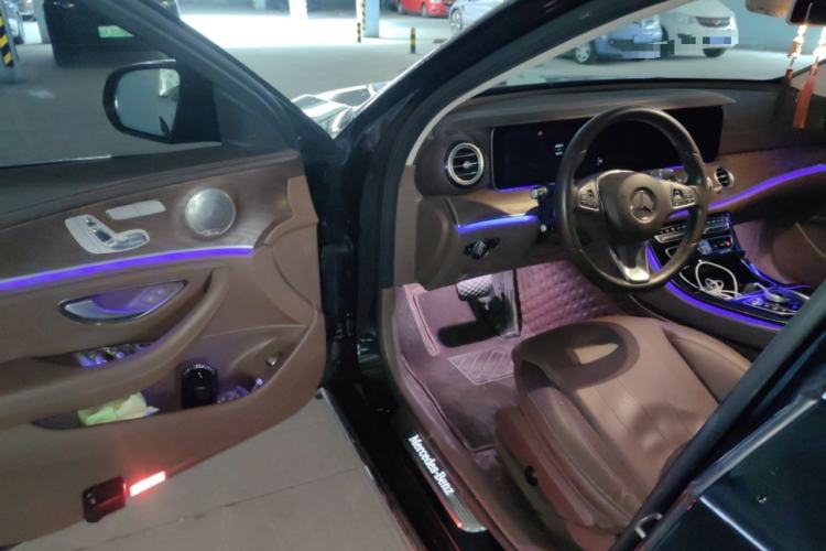 Used Mercedes-Benz E-Class 2016 E 300 L Stylish Model Interior 3