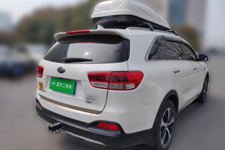 Used Kia Sorento 2015 Sorento L 2.4L Gasoline 4WD Elite Edition 5 Seats China IV Standard
