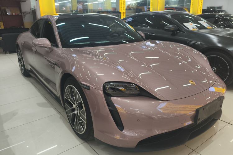 Used Porsche Taycan 2022-Year Updated Taycan