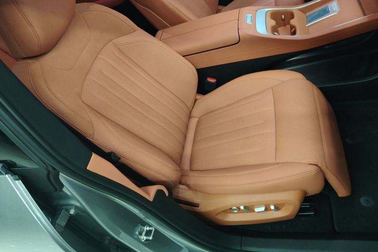 Used ONVO L60 2024 60 kWh Rear-Drive Version