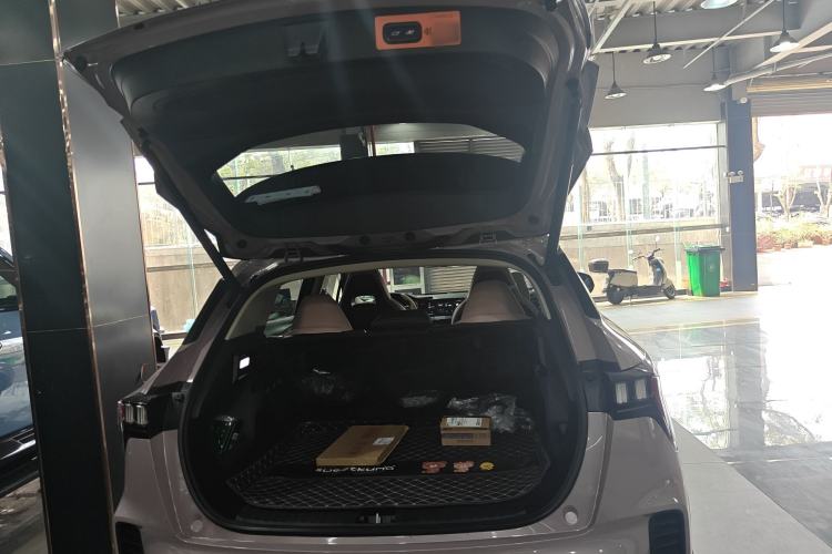 Used Lynk & Co 06 EM-P 2022 PHEV 84 km Range Pro Version
