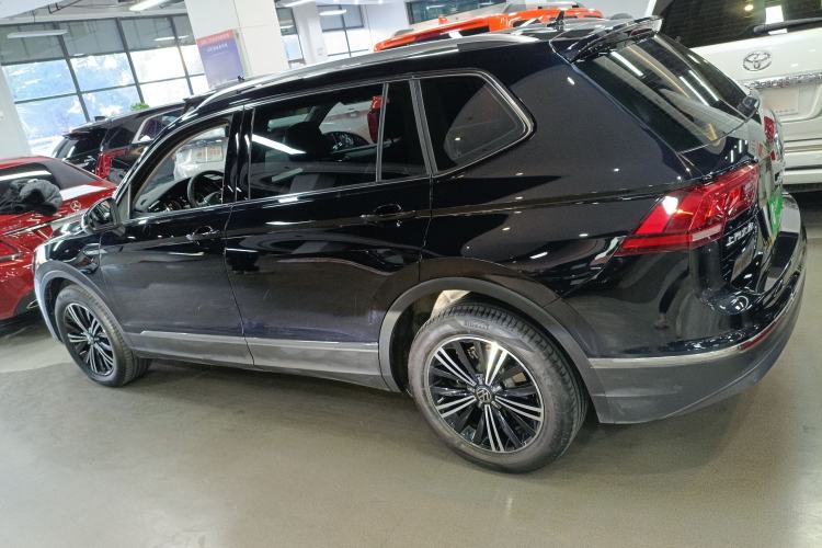 Used Volkswagen Tiguan L 2021 330TSI Automatic Two-Wheel Drive Smart Edition