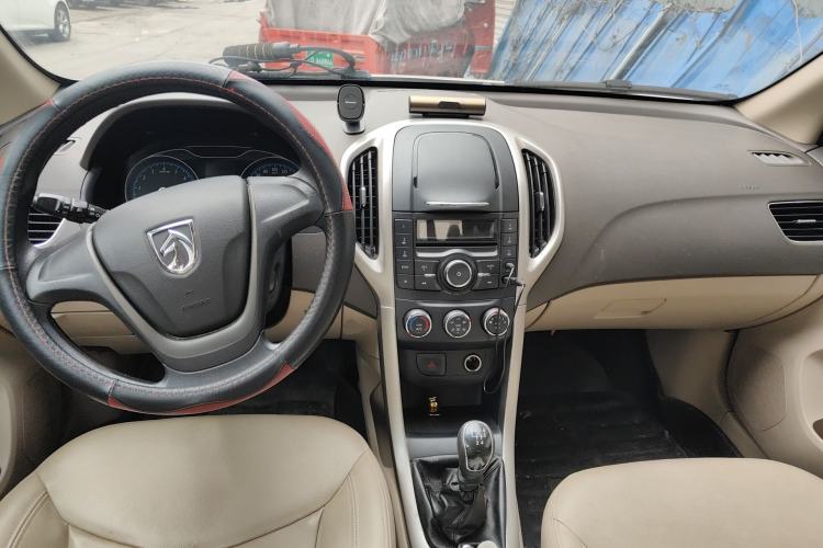 Used Baojun 630 2014 1.5L manual Comfort trim level
