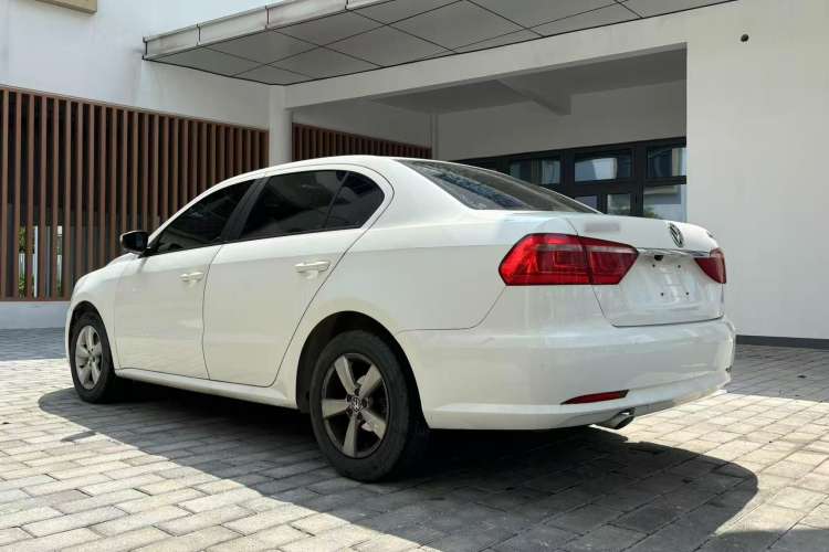 Used Volkswagen Lavida 2013 Revised Classic 1.6L Automatic Fashion Edition