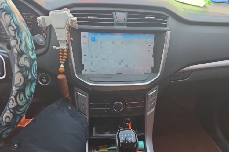 Used SAIC MAXUS T70 2021 2.0T Diesel Manual 4x4 Elite Edition with Long Bed and High Ground Clearance
