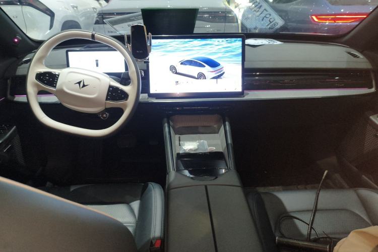 Used Dongfeng eπ eπ007 2024 530 Pro Version
