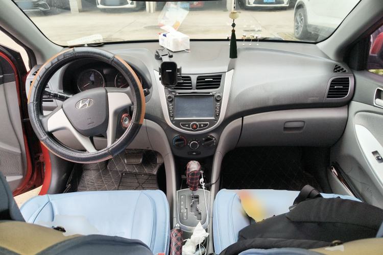 Used Hyundai Verna (older generation) 2010 Sedan 1.4L Automatic Comfort Model GS
