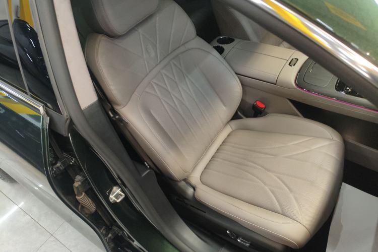 Used Geely Galaxy 8 2025 130km EM-P Starship Edition Right Front Seat