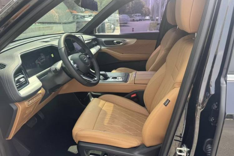 Used GAC Trumpchi GS8 2025 Linghang Series 2.0 TGDI Two-Wheel-Drive Luxury Edition 5 Seats