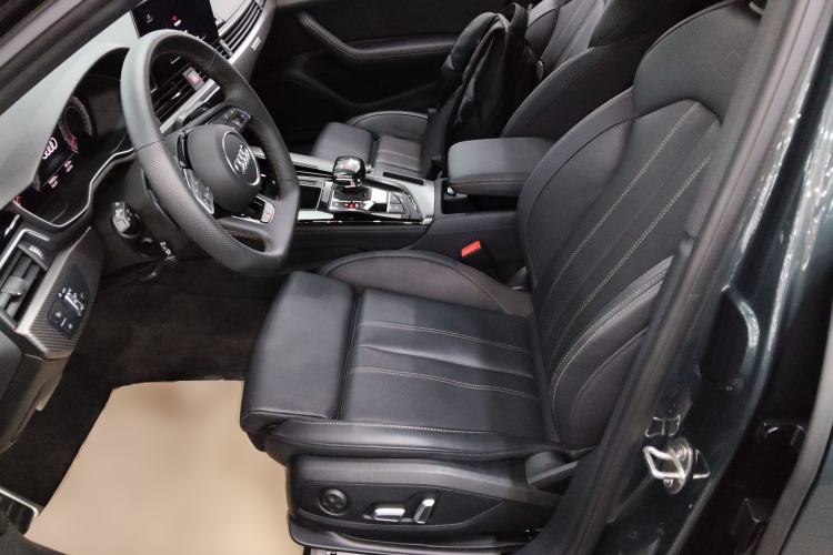 Used Audi A4L 2024 40 TFSI quattro RS Performance Package
