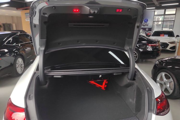 Used Mercedes-Benz CLS 2018 CLS 300 Luxury Model Trunk