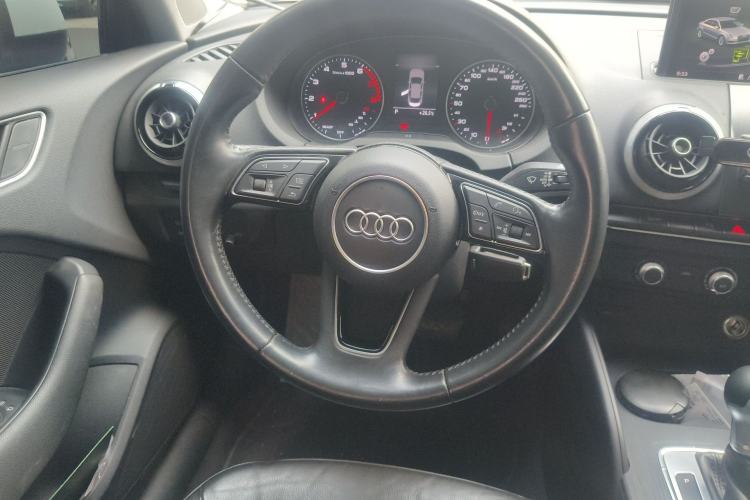 Used Audi A3 2019 Limousine 35 TFSI Fashion Edition China VI Emission Standard