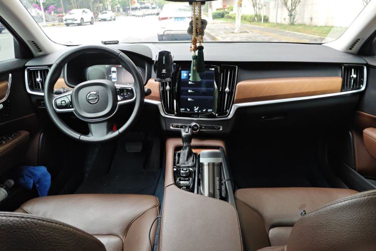 Used Volvo S90 2020 T5 Zhiyi Luxury Edition Center Console