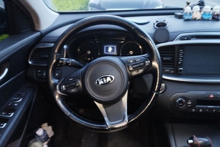 Used Kia Sorento 2016 Sorento L 2.4L Gasoline 4WD Custom Edition 5 Seats China V Emission Standard Steering Wheel