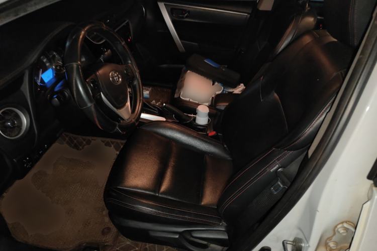 Used Toyota Levin 2017 Revised 185T CVT Elite Edition China V Standard Left Front Seat