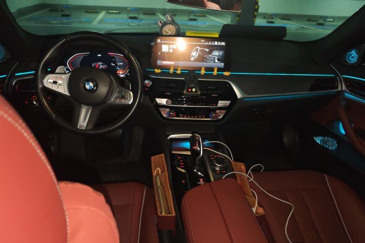 Used BMW 5 Series 2023 530Li Leading Model M Sport Package Center Console